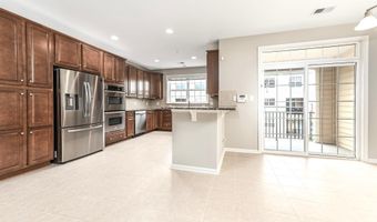 22722 BEACON CREST Ter, Brambleton, VA 20148