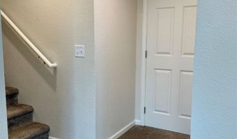 833 Ridgeview St, Belle Fourche, SD 57717