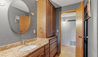 74500 240th St, Albert Lea, MN 56007
