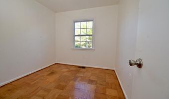 656 AZALEA Dr 4-656, Rockville, MD 20850