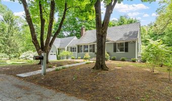 2 Doris Rd, Bedford, MA 01730
