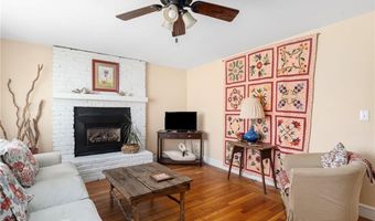 155 Evarts St, Newport, RI 02840