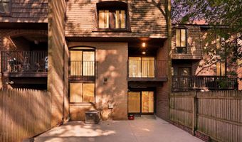 4936 SAUQUOIT Ln, Annandale, VA 22003