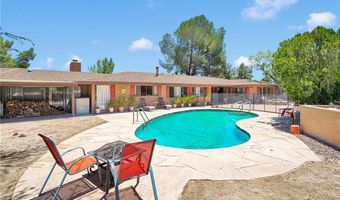 19955 Chickasaw Rd, Apple Valley, CA 92307