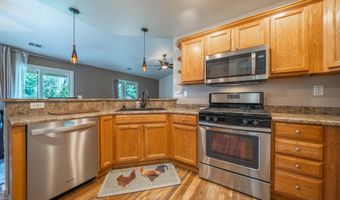 3388 Oak St, Anderson, CA 96007