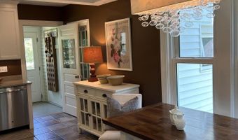 199 Foreside Rd, Falmouth, ME 04105