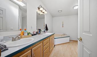 411 Birch Ct, Benton City, WA 99320