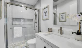 1701 Central Ave P, Alameda, CA 94501