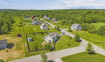 174 Rolling Meadow Dr, Bangor, ME 04401