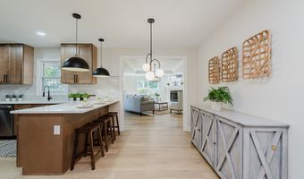 931 Mellowood Dr, Indianapolis, IN 46217
