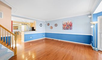 8245 LAMBERTS Ln, Alexandria, VA 22309