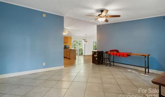 35 Evelyn Acres Dr, Asheville, NC 28806