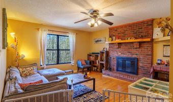 84 Forest Trl, Balsam Grove, NC 28708