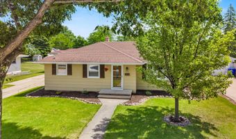 2700 N LILLIAN Ct, Appleton, WI 54911