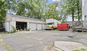 18 Park St, Bristol, CT 06010