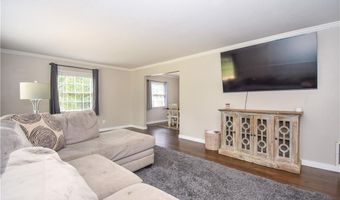1458 CLUBVIEW Dr, Alexander City, AL 35010