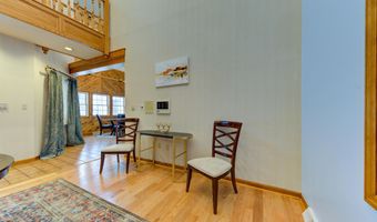 9 University Pl, Amsterdam, NY 12010