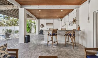 612 FERN St, Anna Maria, FL 34216