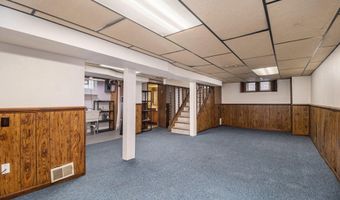 9885 Hubert Ave, Allen Park, MI 48101