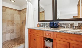 43630 Rainbow Ln, Angelus Oaks, CA 92305