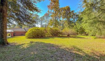 112 River Oaks Dr, Bainbridge, GA 39819
