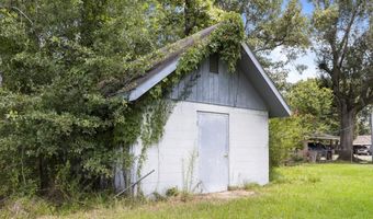 405 Cypress Dr, Baker, LA 70714
