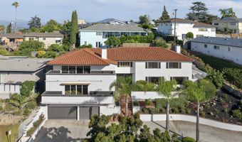 4367 Summit Dr, La Mesa, CA 91941