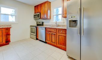 5214 DANBURY Rd, Bethesda, MD 20814