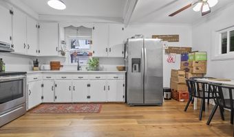 17 Pine St, Bellingham, MA 02019
