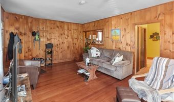 66 Earl Ave, East Providence, RI 02915