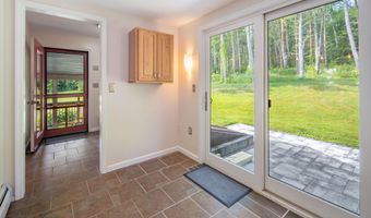 641 Altamont-Voorheesville Rd, Altamont, NY 12009