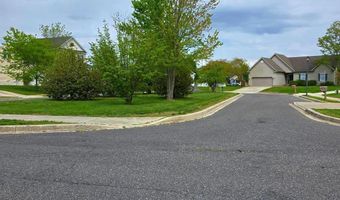 36 ARLBERG Cir, Dover, DE 19904
