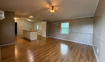 723 Kayroe Rd, Adkins, TX 78101
