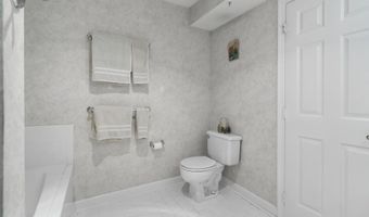 615 ADMIRAL Dr 306, Annapolis, MD 21401