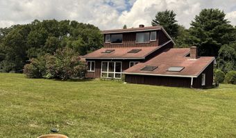 37 Sunset Ter, Brooklyn, CT 06234