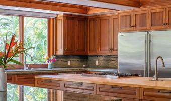 230 E Panana Pl, Kihei, HI 96753