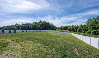 107 Meeting House Ln, Advance, NC 27006