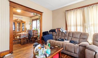 9 Southern St, Cranston, RI 02920