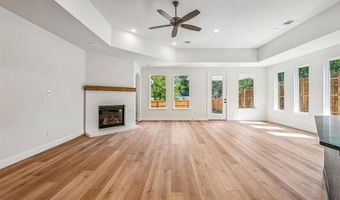 126 John St, Aledo, TX 76008