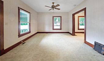 213 W 2nd St, Alma, MO 64001