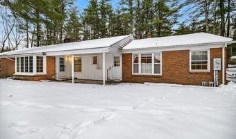 11 Strawberry Hill Rd, Bedford, NH 03110