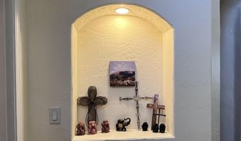 3805 PALOMAS Dr NE, Albuquerque, NM 87110