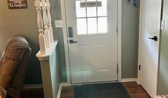 200 S Karner Ave, Altamont, KS 67330