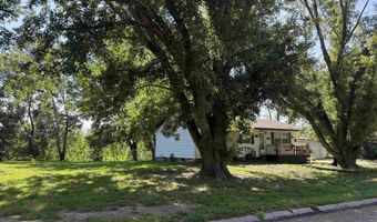 2040 Clover Dr, Akron, IA 51001