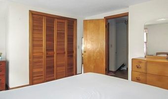 21 Hemlock Ave, Cranston, RI 02910