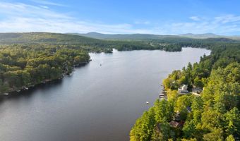 35 Greenwood Rd, Amherst, NH 03031