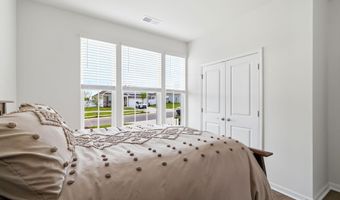 607 Pine Dune Ln, Aberdeen, NC 28315
