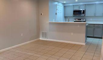 4303 PEMBROOK VILLAGE Dr 15, Alexandria, VA 22309