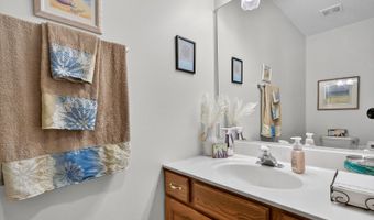 3610 Lakeview Dr, Algonquin, IL 60102