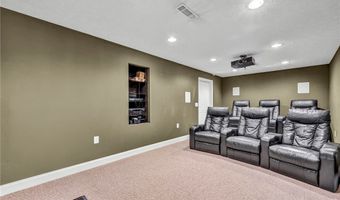 880 Shadow Creek Trl, Amherst, OH 44001